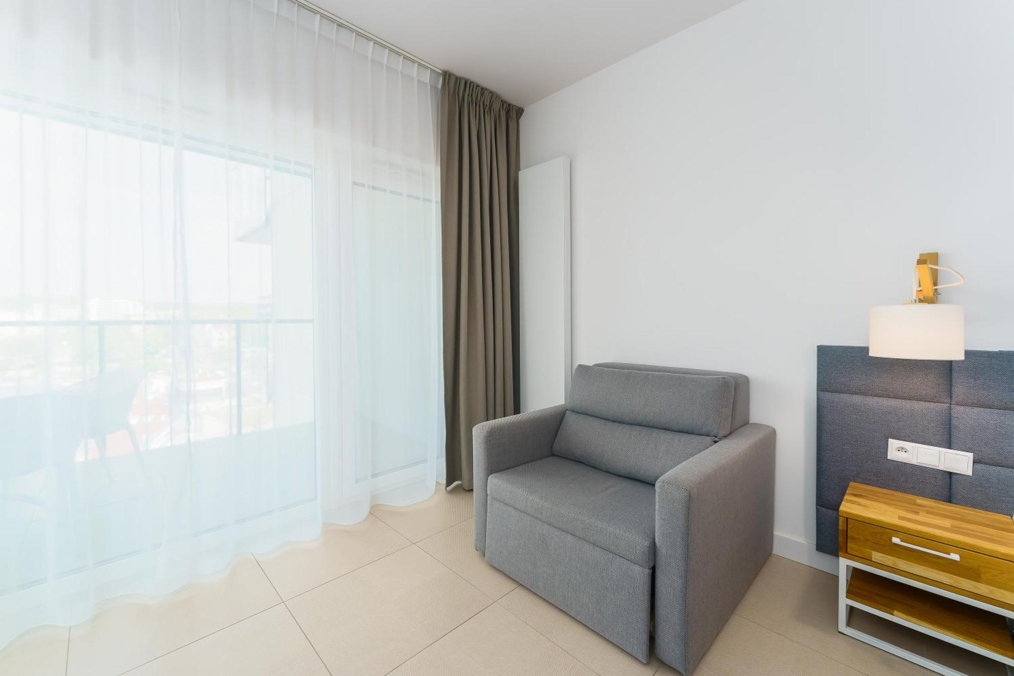 Aquamarina Prima Deluxe Studios With Sea View By Noclegi Renters Miedzyzdroje Kültér fotó