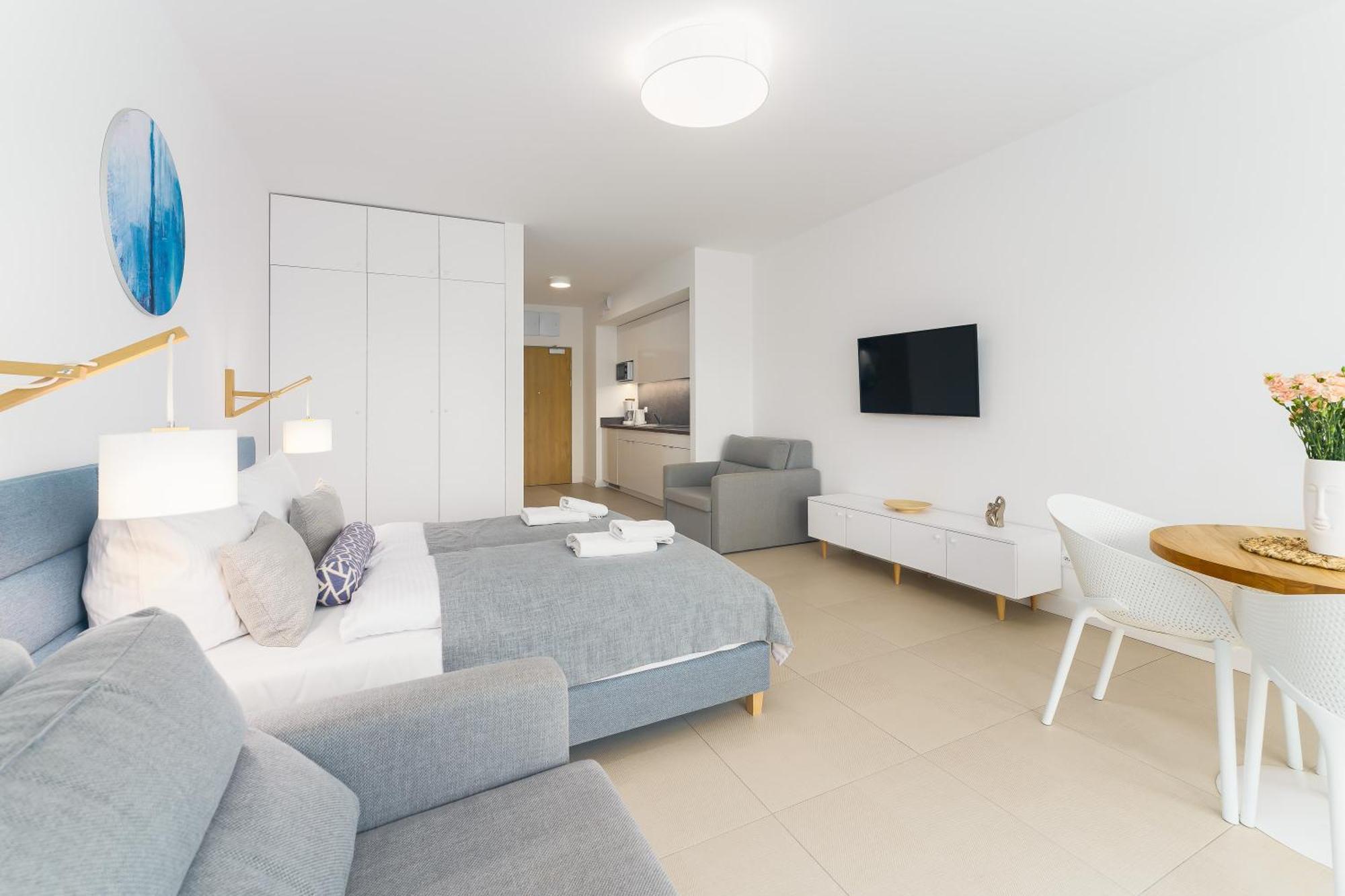 Aquamarina Prima Deluxe Studios With Sea View By Noclegi Renters Miedzyzdroje Kültér fotó