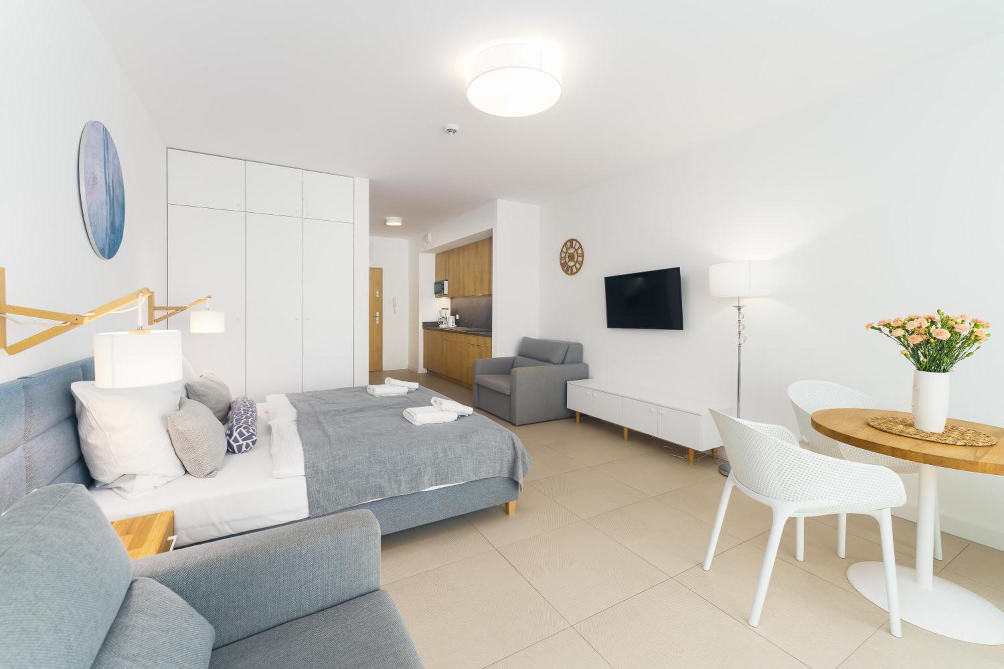 Aquamarina Prima Deluxe Studios With Sea View By Noclegi Renters Miedzyzdroje Kültér fotó