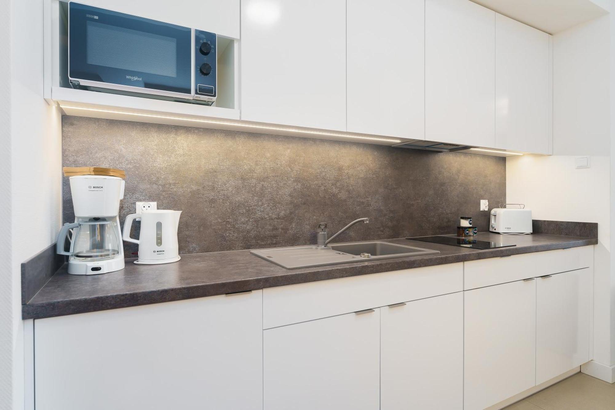 Aquamarina Prima Deluxe Studios With Sea View By Noclegi Renters Miedzyzdroje Kültér fotó