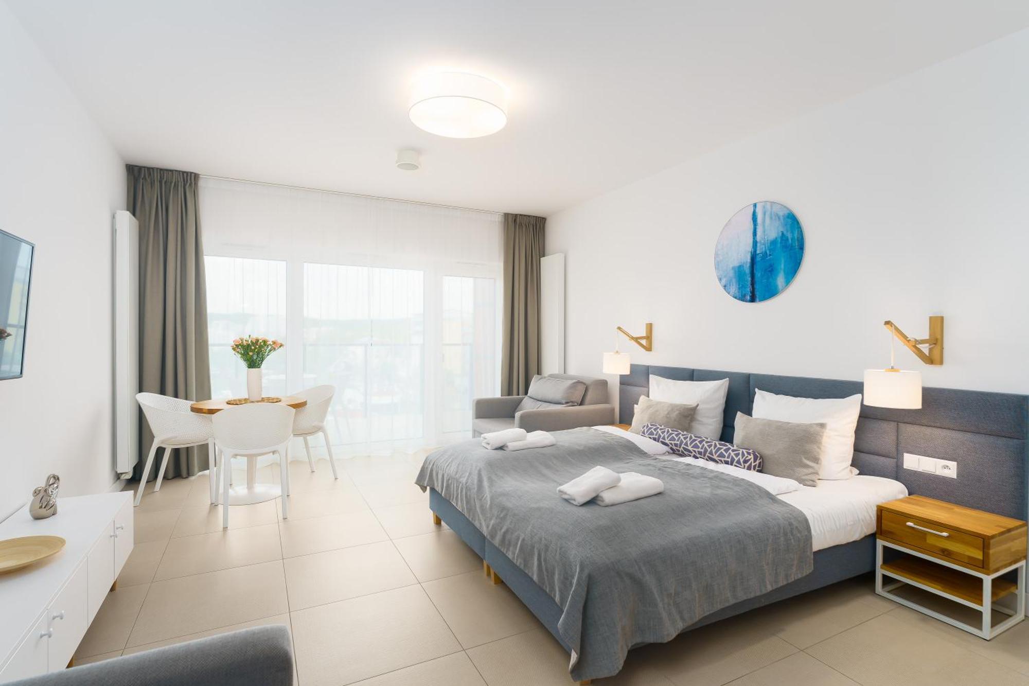 Aquamarina Prima Deluxe Studios With Sea View By Noclegi Renters Miedzyzdroje Kültér fotó
