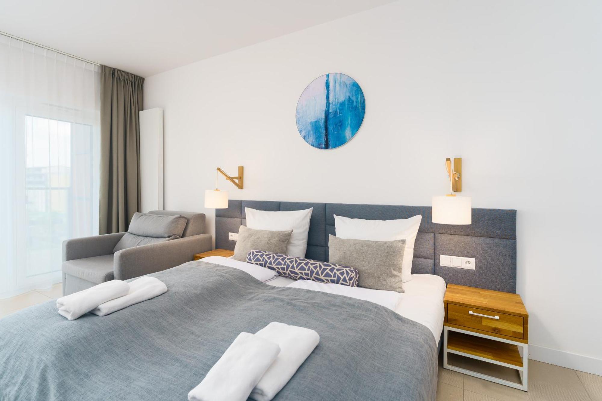 Aquamarina Prima Deluxe Studios With Sea View By Noclegi Renters Miedzyzdroje Kültér fotó
