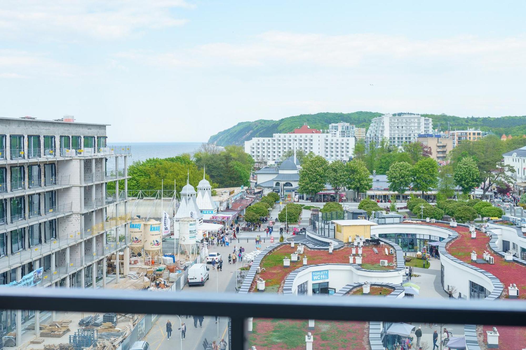 Aquamarina Prima Deluxe Studios With Sea View By Noclegi Renters Miedzyzdroje Kültér fotó