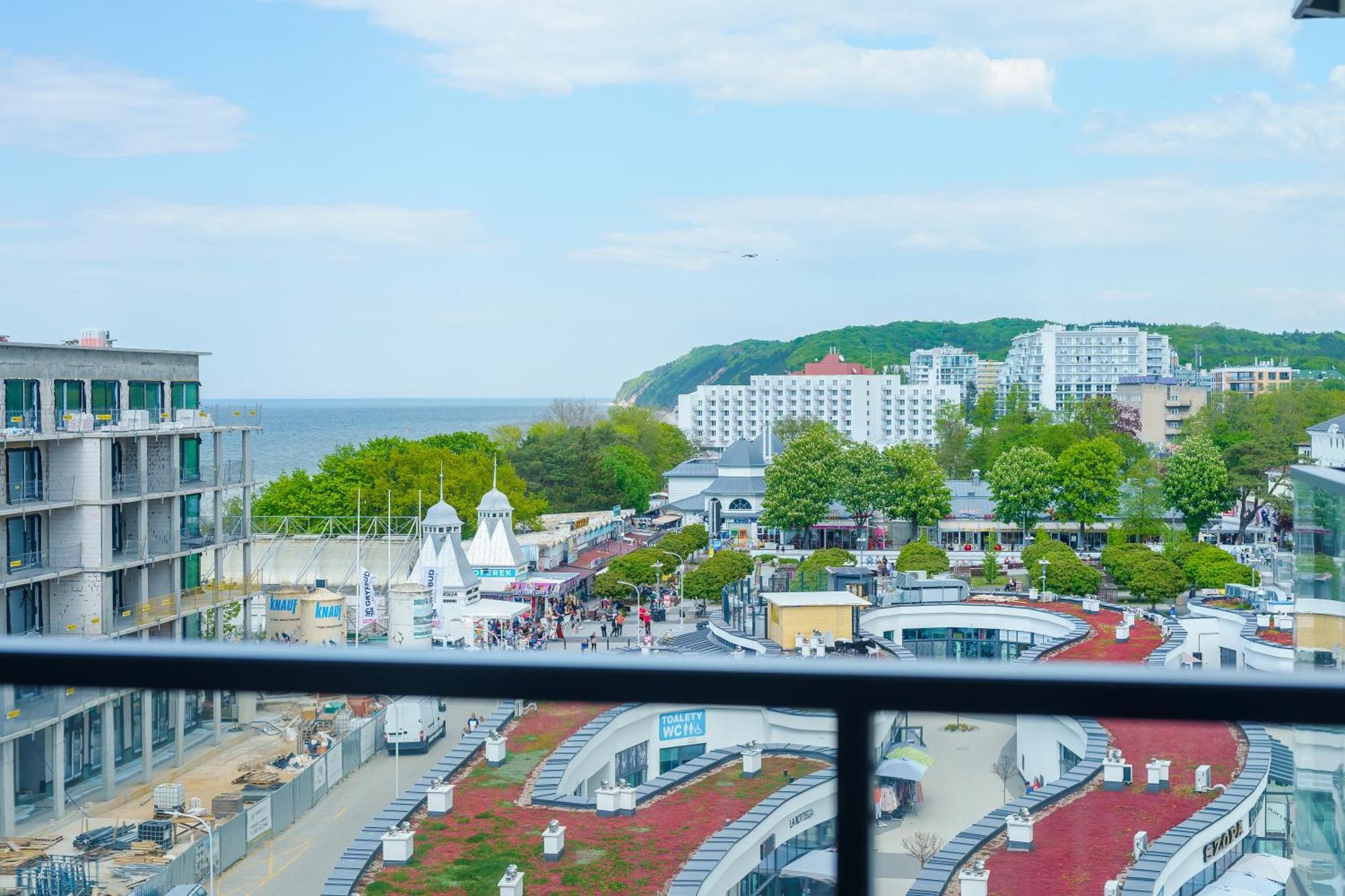 Aquamarina Prima Deluxe Studios With Sea View By Noclegi Renters Miedzyzdroje Kültér fotó
